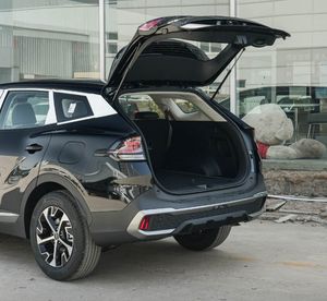 2024 2023 <span class=keywords><strong>KIA</strong></span> <span class=keywords><strong>Sportage</strong></span> K5 EV voiture électrique exalté SUV hybride à grande vitesse <span class=keywords><strong>22</strong></span> passagers nouvelle énergie véhicule en gros - Product Image 4