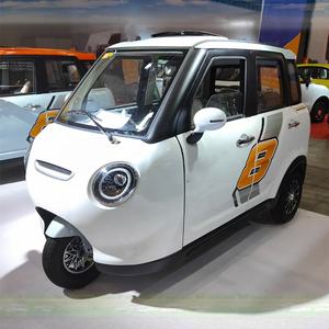 Vehículos de nueva energía pequeños cerrados más vendidos Mini triciclo eléctrico de 2 puertas para vehículos de pasajeros - Product Image 3