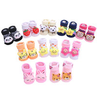 Ensemble Cadeau Amusant Fournisseur Vente en Gros pour Bébé Nouveau-né Unisexe, Chaussettes Antidérapantes Amusantes avec Poignées pour Bébé Nouveau-né et Tout-petit