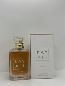 น้ำหอมขนาดพกพา <span class=keywords><strong>Kayali</strong></span> กลิ่นหอมแบบอาหรับแท้ 50 มล. <span class=keywords><strong>Kayali</strong></span> Vanilla 28 Parfum น้ำหอม <span class=keywords><strong>Kayali</strong></span> ขายส่ง - Product Image 5