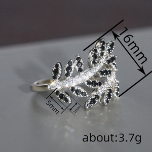 Anello con Design a Foglia, Anello Classico da Donna - Product Image 4