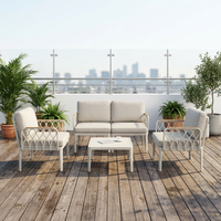 Table et chaises de patio carrées modernes en plastique, mobilier de salle à manger d'extérieur durable, ensemble de canapés blancs au design moderne et élégant pour