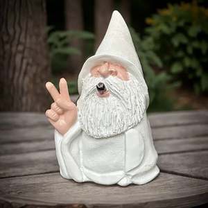 Barbe blanche nain résine fabriqué à la main peint à la main statue de nain de jardin de noël ornements de décor de maison et de jardin - Product Image 4