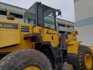Chargeur utilisé de machines de terrassement de roue bon marché de haute qualité en vrac de KOMATSU WA 320 à vendre - Product Image 6