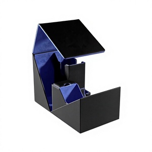 Boîte de rangement portable en carton noir avec intérieur bleu pour cartes à collectionner et jeux de société - Product Image 1