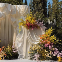 Rideaux de scène de mariage en soie de lait blanc pur à double couche avec cadre de support amovible pour utilisation en intérieur/extérieur