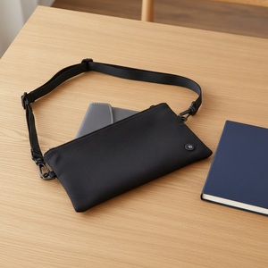 Bolso Bandolera Impermeable Minimalista de Poliéster Reciclado Ecológico, Ligero, para Viajes, con Múltiples Bolsillos, para Pasaporte - Product Image 6