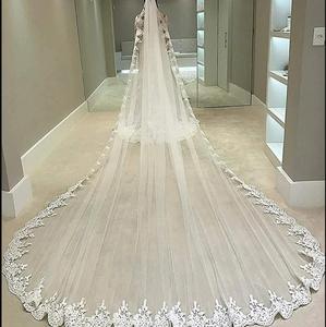 Veli da sposa lunghi vintage 2024 a uno strato <span class=keywords><strong>con</strong></span> applicazioni in pizzo e pettine, <span class=keywords><strong>accessori</strong></span> <span class=keywords><strong>per</strong></span> <span class=keywords><strong>capelli</strong></span> - Product Image 3