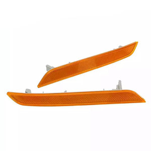 Réflecteur de pare-chocs avant BMW X5 X6, garniture lumineuse orange à clipser 63147179991 - Product Image 1