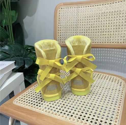 สีเหลือง