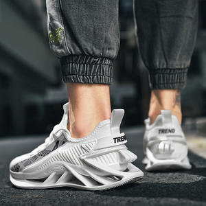 Scarpe uomo Designer Sneakers uomo Casual scarpe da uomo Tenis Luxury <span class=keywords><strong>Trainer</strong></span> Race mocassini alla moda traspiranti scarpe da corsa per uomo - Product Image 5