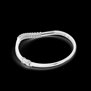 Bracelet en diamant de laboratoire torsadé élégant en argent en or 14 carats ou 18 carats Bijoux scintillants de luxe pour femmes - Product Image 2