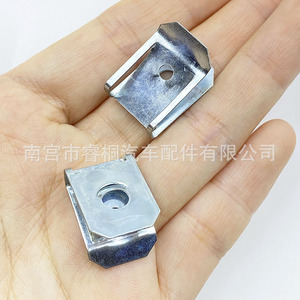 Plaque de serrage en U Shuangxuan en acier 22x15mm pour clip de fixation automobile - Product Image 3