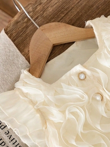 Ensemble de vêtements pour fillettes en gros, haut en tulle sans manches à volants + jupe en tulle unie, ensemble de 2 pièces - Product Image 3