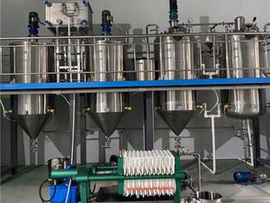 Lignes <span class=keywords><strong>de</strong></span> production personnalisables <span class=keywords><strong>de</strong></span> 1 à 5 tonnes pour le raffinage d'huiles comestibles brutes, machine <span class=keywords><strong>de</strong></span> raffinage d'huile <span class=keywords><strong>de</strong></span> <span class=keywords><strong>tournesol</strong></span> et <span class=keywords><strong>de</strong></span> palme pour la cuisson - Product Image 3