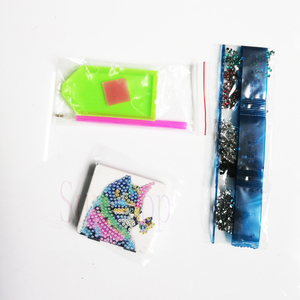 Miroir pliant double face pour femmes en gros bricolage complet <span class=keywords><strong>diamant</strong></span> <span class=keywords><strong>broderie</strong></span> dessin animé motif tissu petite taille pour bureau à domicile - Product Image 5