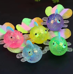 Juguetes Blandos de Pez Dorado de 11 cm, Juguetes Sensoriales Kawaii para Aliviar el Estrés en Niños, Material de PVC para Niños y Niñas de 5 a 7 Años - Product Image 4
