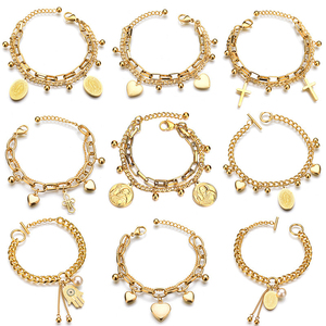 Pulsera de Acero Inoxidable con Amuletos de Mano de Fátima Hamsa Turca Antigua, Chapado en Oro de 14K, Amuleto de Perla Ojo Turco, Joyería para Mujer - Product Image 1