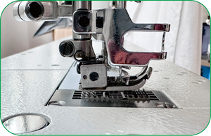 Machine à coudre industrielle informatisée haute vitesse Doso avec coupe-fil, point interlock, lit plat, moteur métallique, état neuf - Product Image 3