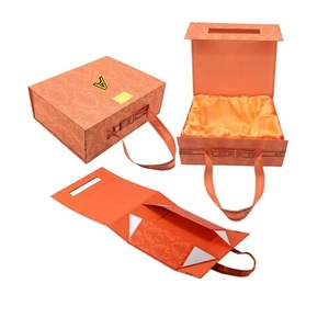 Boîte rigide en carton écologique portable avec fermeture magnétique de luxe personnalisée, poignée pliable, <span class=keywords><strong>pour</strong></span> vêtements, chaussures, emballage cadeau - Product Image 4