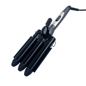 Fer à boucler céramique à trois barils, double tension, pour boucles et ondulations, avec écran LED, adapté à de multiples utilisations - Product Image 2