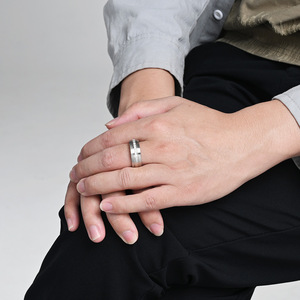 yunnique style <b>titanium</b> steel diamond-encrusted <b>ring</b>, fashionable and simple couple <b>ring</b>, unisex matte high-end jew - Product Image 2