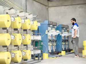 Extrusora de hilo fibrilado CNRM PP Extrusora De Rafia De Polipropileno Extrusora PARA Rafia heno Baler Twine Equipo De Producción - Product Image 5