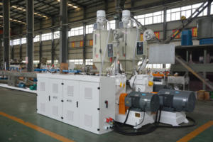 Ligne de production automatique de tuyaux PPR/PPRC, machine à vis, moteur, boîte de vitesses pour l'eau potable, <span class=keywords><strong>chauffage</strong></span> <span class=keywords><strong>central</strong></span>, alimentation en eau chaude/froide - Product Image 5