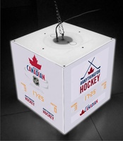 Cube d'éclairage LED suspendu au plafond