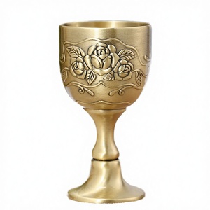 แก้วไวน์ขาวสไตล์ยุโรปวินเทจ ทำจากโลหะผสมสังกะสี งานแฮนด์เมด ดีไซน์สร้างสรรค์ ความจุ 201-300 มล. เหมาะสำหรับงานปาร์ตี้ - Product Image 3