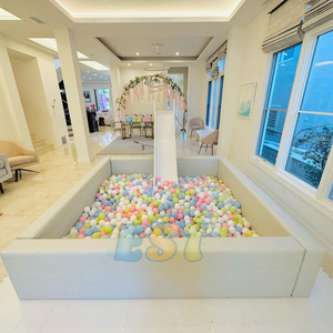 Équipement de jeu doux avec fosse à balles commerciale de châteaux sautant roses avec toboggan pour la fête des enfants - Product Image 6