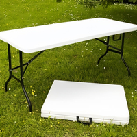 Tables de mariage anti-basculement en gros, tables d'hôtel modernes résistantes aux taches, table de salle à manger d'hôtel pliante à finition mate et chaise