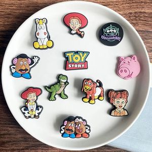 ตัวหนีบรองเท้าตัวการ์ตูนเครื่องรางแบบน่ารักสำหรับตกแต่ง - Product Image 4