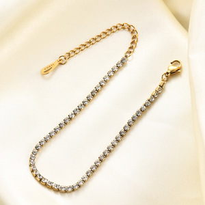 Bracelet en acier inoxydable incrusté de zircon de style européen pour femmes, bijoux cadeau - Product Image 4