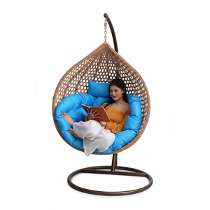 Commercio all'ingrosso Design personalizzato giardino esterno balcone mobili da soggiorno in vimini Rattan dondolo pendente uovo Pod sedia con supporto - Product Image 2