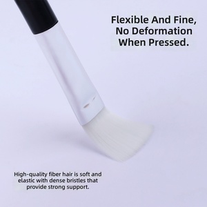 Pinceau applicateur de masque facial en fibres synthétiques douces avec manche en plastique pour masques à l'argile – Source directe usine - Product Image 4