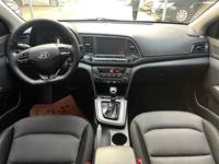 Mobil Bekas Hyundai Elantra Leadong 2016 1.4T GLS Dynamic & Vital Edition Terawat Baik, Hemat Biaya, Mobil Bensin Bekas