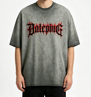 T-shirt oversize col rond délavé avec impression Kornit DTG motif flamme rouge et écriture gothique, effet éclaboussures, ourlet brut, style grunge streetwear