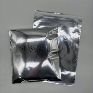 Sobres de Envío de Poliéster Plateados con Logotipo Personalizado, Bolsas de Correo Metálicas Autosellables para Ropa, Bolsas de Mensajería de Aluminio - Product Image 6