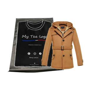 Enveloppe d'expédition en polyéthylène imprimée avec logo personnalisé pour vêtements, chaussures et fourrures - Enveloppe autocollante recyclable noire mate taille 14,5x19 - Product Image 1