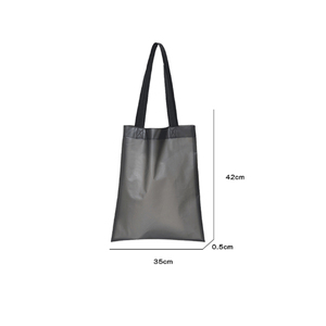 Sac fourre-tout en PVC mat imperméable semi-transparent avec poignée large en sangle, renforts bartack, style minimaliste, idéal pour la plage - Product Image 2