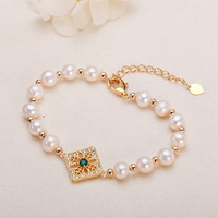 Bracelet HECATE en perles d'eau douce presque rondes de 6 mm avec micro-incrustations de zircon, bracelet en perles à fort éclat pour femmes