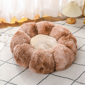 Cama de gato con diseño de flores, alfombrilla de felpa para dormir, cama creativa y acogedora para perros y gatos - Product Image 5