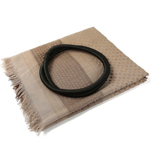 Keffiyeh Shemagh Ghutra de Dubaï de Haute Qualité - Châle Saoudien - Foulard en Polyester du Moyen-Orient - Product Image 6