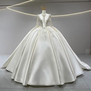 JFH01 Vestido de Novia Moderno Estilo Princesa con Cuello Alto, Cola de Capilla de Cristal, Espalda con Cordones, Apliques Florales y Corte Imperio - Product Image 1