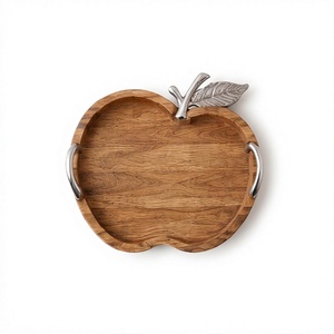 Plateau de service en bois de manguier finition naturelle en forme de pomme, plateau décoratif en bois avec poignée en feuille d'argent - Product Image 1
