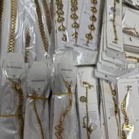 Bracelet Trèfle Designer en Acier Inoxydable Plaqué Or 18 carats et Collier Cœur Cubain de Luxe avec Lettre CC – Vente en Gros