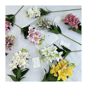 QYYM-515 7 Cabezas de Magnolia Qianxi, Flor Artificial de Navidad de Alta Calidad, Decoración Hecha a Mano para Ocasiones de Graduación - Product Image 5