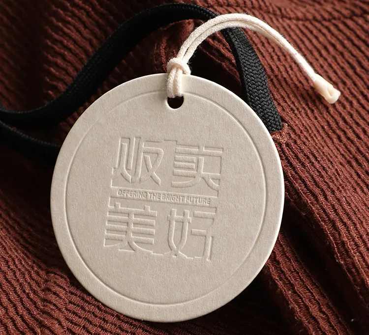 Round Embossed Custom Swing Tags Clothing Tag Labels Garment Hang Tags White Pure Paper Used Shoes in Bales Printed Shoes Stock