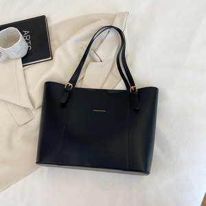 Sac fourre-tout rétro en cuir PU <span class=keywords><strong>2025</strong></span> pour femme avec fermeture éclair, sac à bandoulière élégant, doublure en polyester, portable toutes saisons - Product Image 5